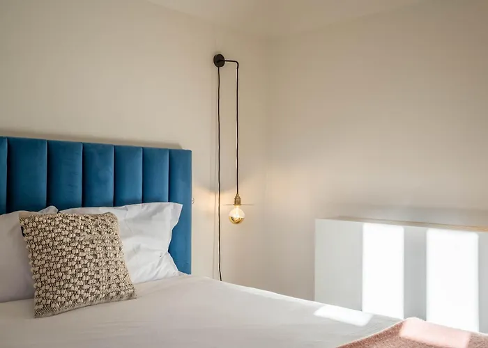 Historical Downtown Retreat Duplex By Lovelystay Apartmán Porto