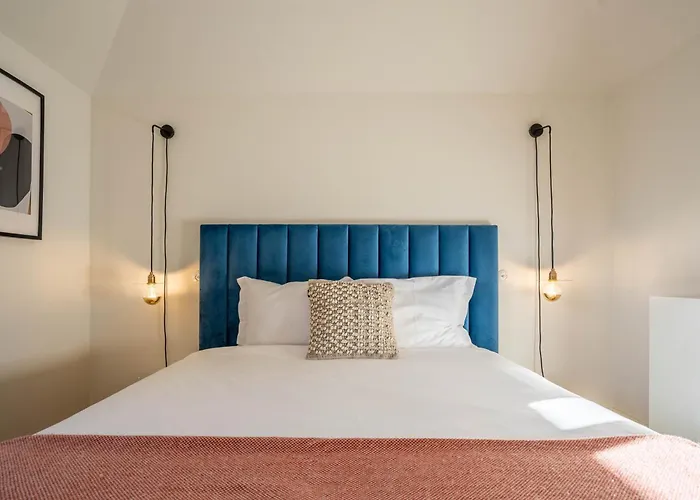 Historical Downtown Retreat Duplex By Lovelystay Apartmán Porto