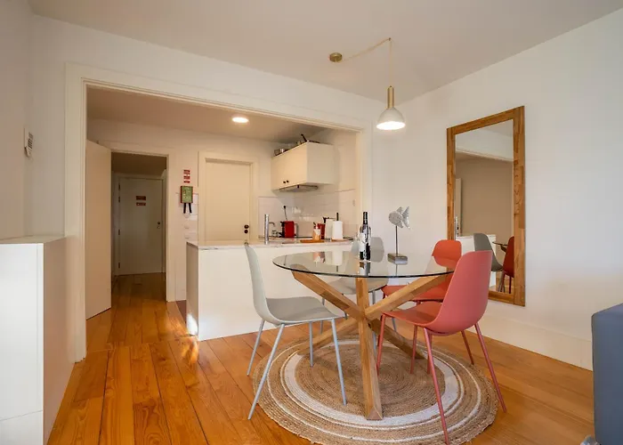 Historical Downtown Retreat Duplex By Lovelystay Porto