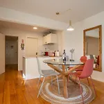 Historical Downtown Retreat Duplex By Lovelystay بورتو