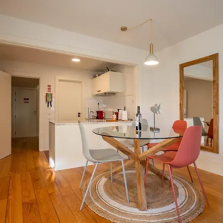 Historical Downtown Retreat Duplex By Lovelystay Porto