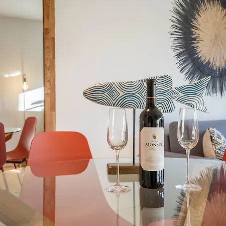 Historical Downtown Retreat Duplex By Lovelystay * Porto