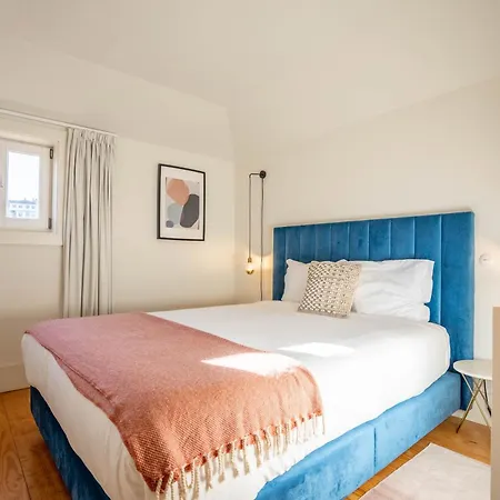 Historical Downtown Retreat Duplex By Lovelystay Apartment